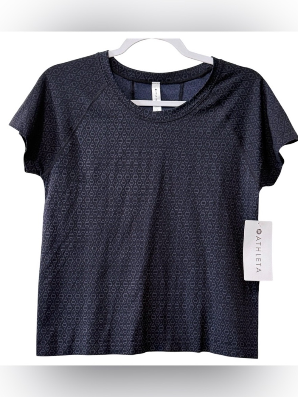 NWT Athleta Momentum women’s Large shirt sleeve seamless blue sport length tee